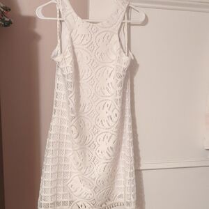 Lilly Pulitzer White Garment with Pink Label